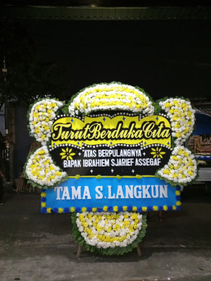 Papan Bunga Duka di Lempuyang
