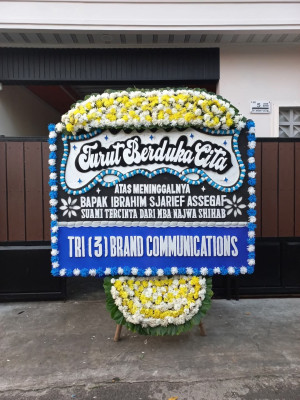 Papan Bunga Duka di Lempuyang